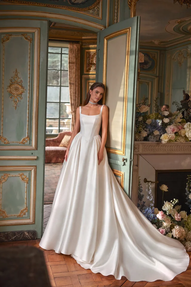 DAMA Couture Aretuza, Something Blue 2027